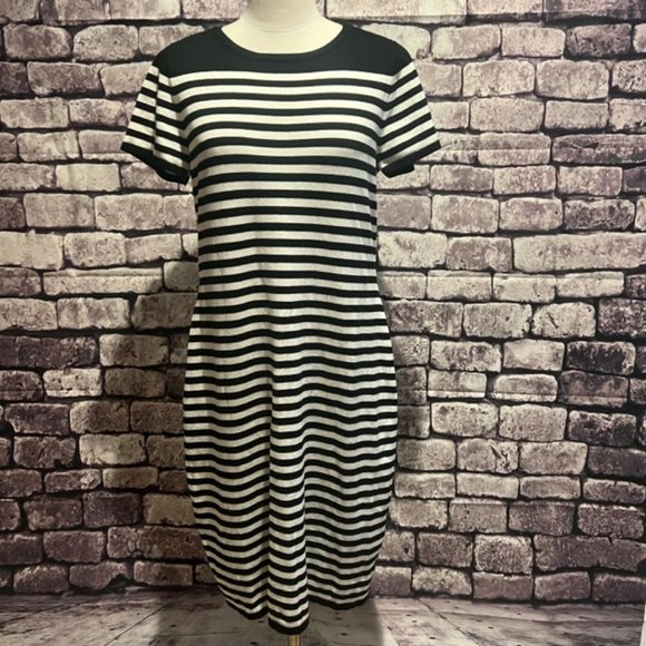 Torrid NWT Black & White Striped Short Sleeve Dress Size L - Picture 1 of 10